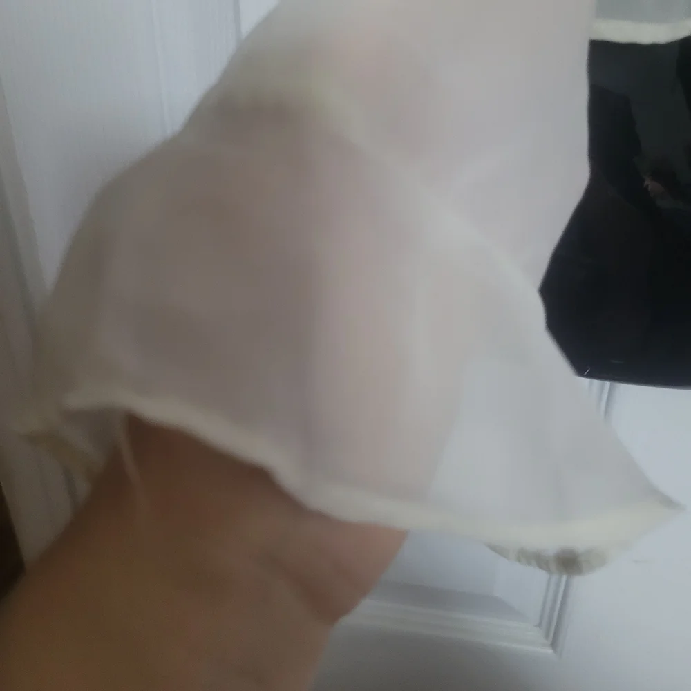 No Boundaries Cream Blouse - Picture 4 of 8